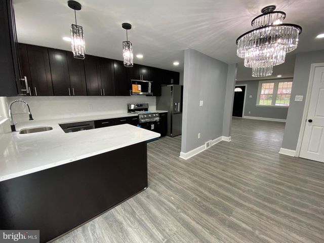 821 HAMPSHIRE RD, Drexel Hill, PA 19026