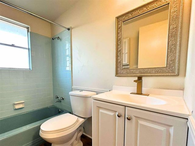 11004 N Miller Avenue, Oklahoma City, OK 73120