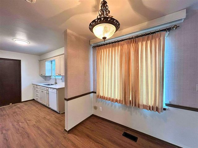 11004 N Miller Avenue, Oklahoma City, OK 73120