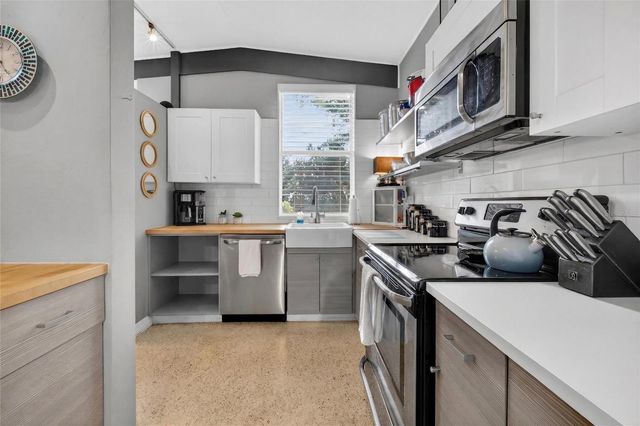 3962 60TH STREET N, St Petersburg, FL 33709