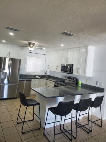 1020 70TH STREET N, St Petersburg, FL 33710