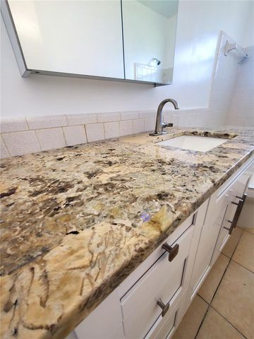 1020 70TH STREET N, St Petersburg, FL 33710