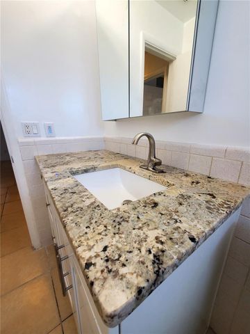 1020 70TH STREET N, St Petersburg, FL 33710