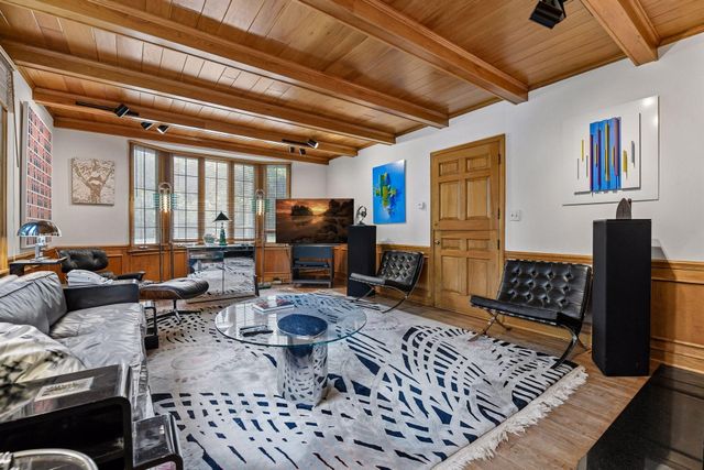 830 Edgemoor Drive, Hopkins, MN 55305