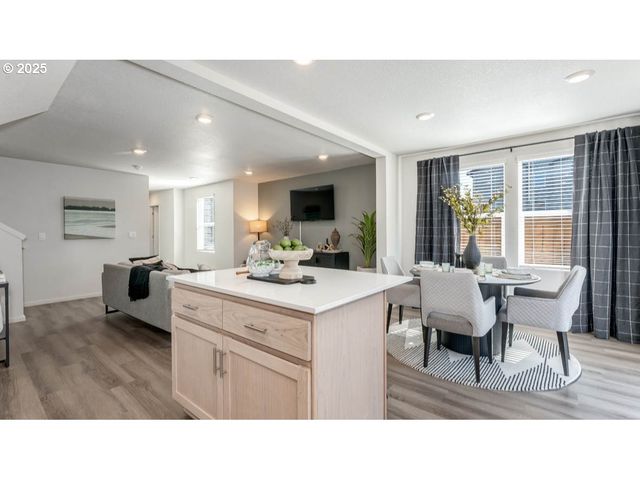 1439 Se Pheasant Ave, Gresham, OR 97080