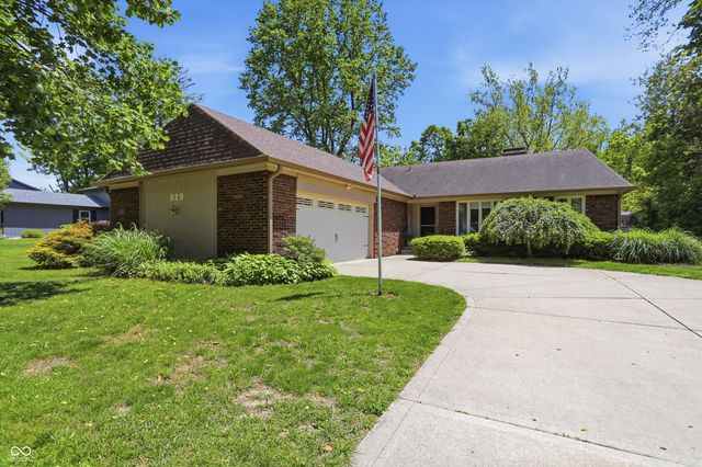 929 Briarwood Drive, Greenwood, IN 46142