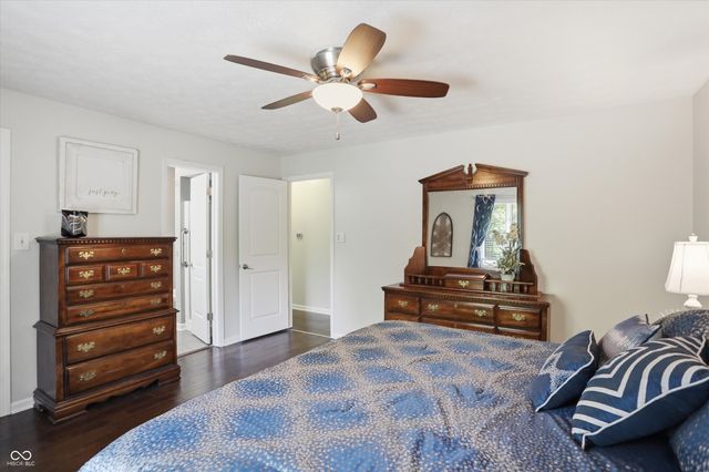 929 Briarwood Drive, Greenwood, IN 46142