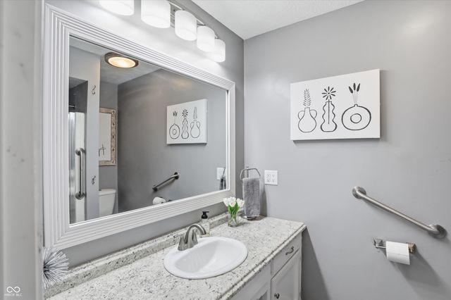 929 Briarwood Drive, Greenwood, IN 46142