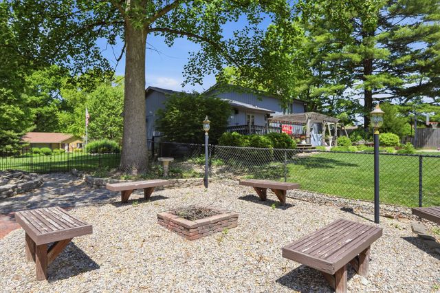 929 Briarwood Drive, Greenwood, IN 46142