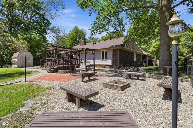 929 Briarwood Drive, Greenwood, IN 46142