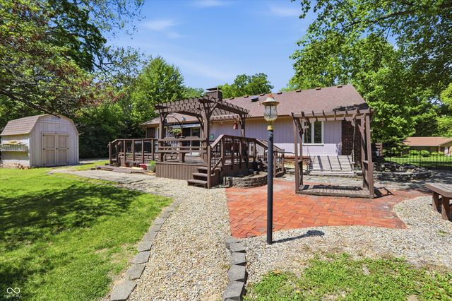 929 Briarwood Drive, Greenwood, IN 46142
