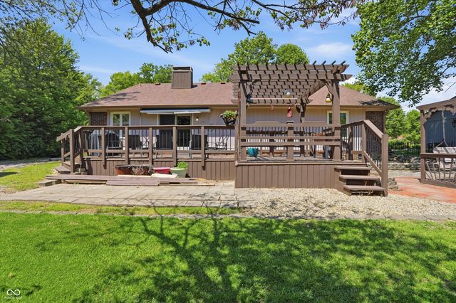 929 Briarwood Drive, Greenwood, IN 46142