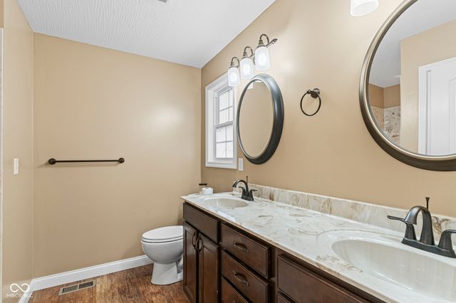 6385 E County Road 1000 N, Butlerville, IN 47223