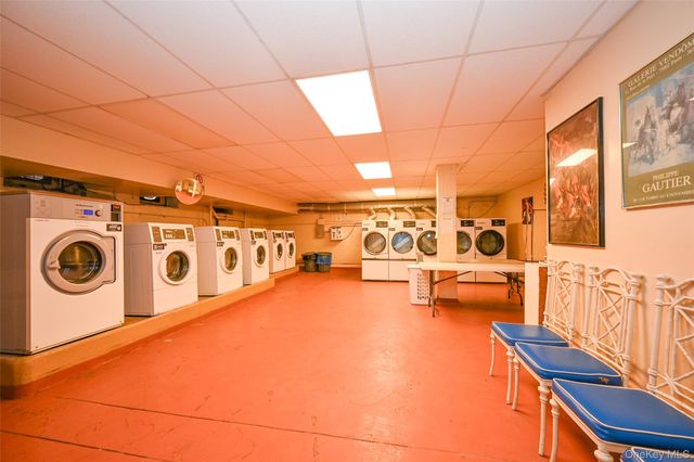 83-44 Lefferts Boulevard 3C, Kew Gardens, NY 11415