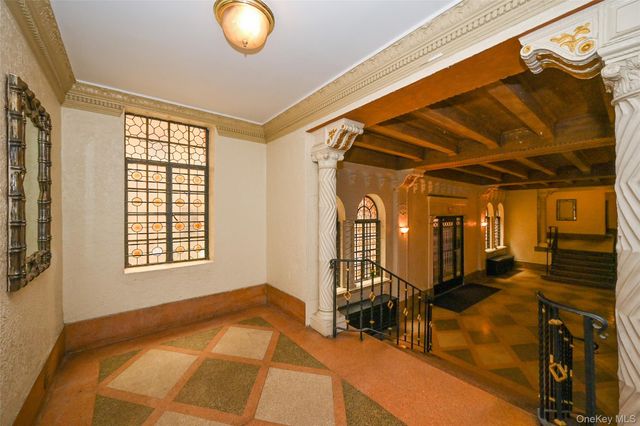 83-44 Lefferts Boulevard 3C, Kew Gardens, NY 11415