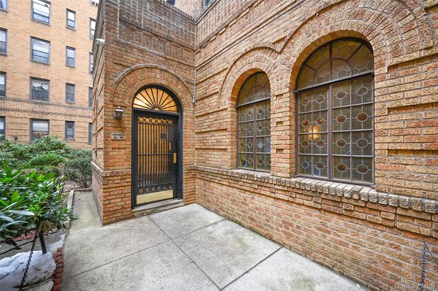 83-44 Lefferts Boulevard 3C, Kew Gardens, NY 11415