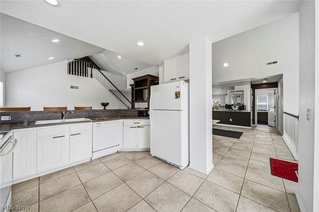 351 E Legend Court C, Highland Heights, OH 44143