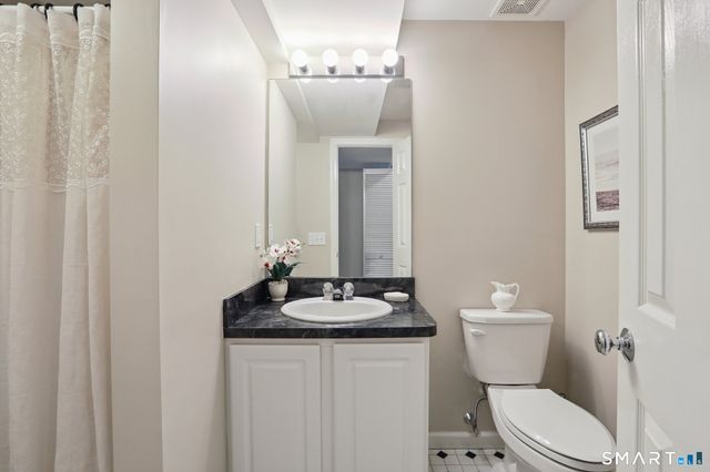 56 Pembroke Road 4, Danbury, CT 06811