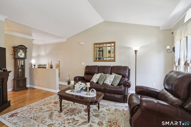 56 Pembroke Road 4, Danbury, CT 06811