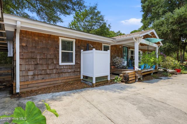 9081 Beach Drive SW, Calabash, NC 28467