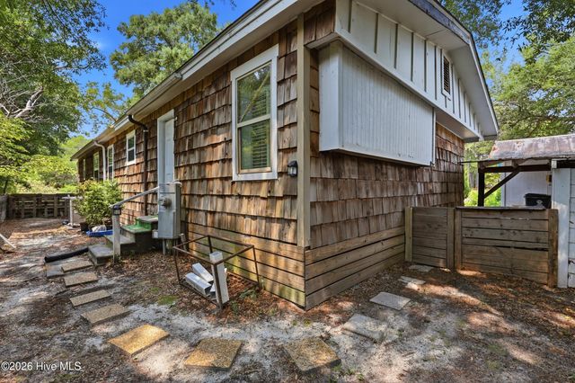 9081 Beach Drive SW, Calabash, NC 28467