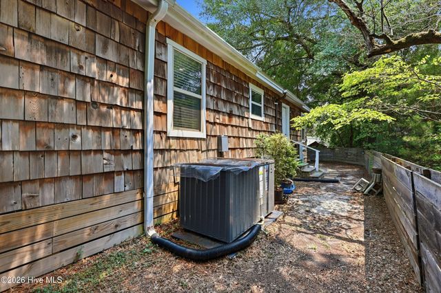 9081 Beach Drive SW, Calabash, NC 28467