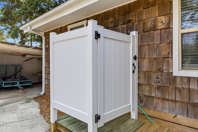 9081 Beach Drive SW, Calabash, NC 28467