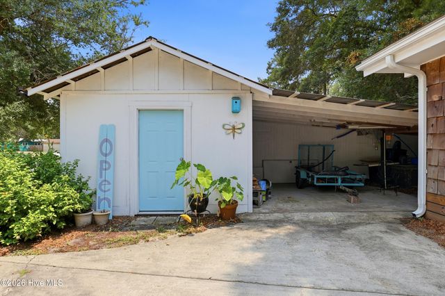 9081 Beach Drive SW, Calabash, NC 28467