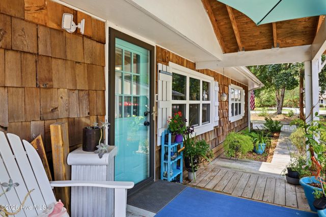 9081 Beach Drive SW, Calabash, NC 28467