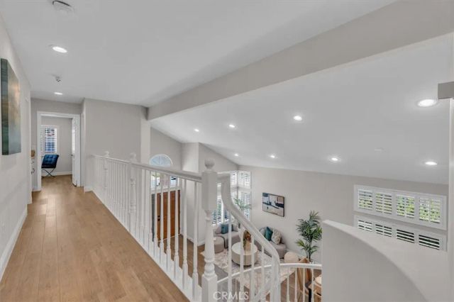 537 Savona, Oak Park, CA 91377