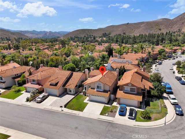 537 Savona, Oak Park, CA 91377