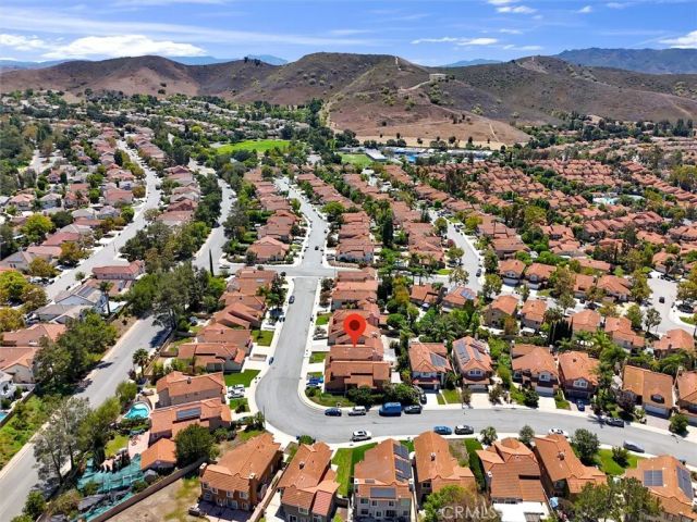 537 Savona, Oak Park, CA 91377