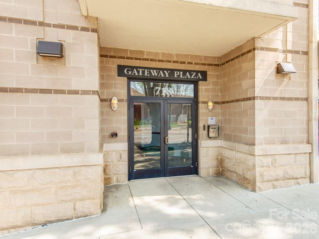 718 W Trade Street 414, Charlotte, NC 28202