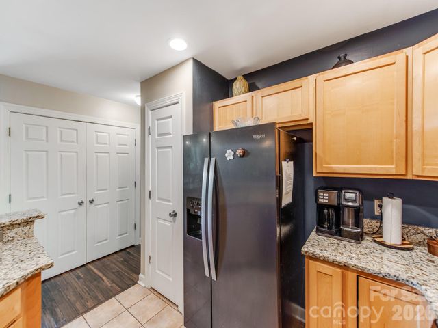 718 W Trade Street 414, Charlotte, NC 28202