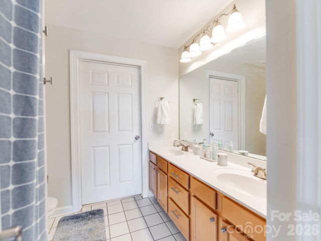 718 W Trade Street 414, Charlotte, NC 28202