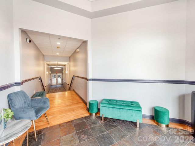 718 W Trade Street 414, Charlotte, NC 28202