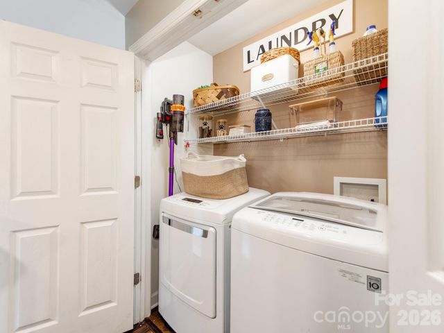 718 W Trade Street 414, Charlotte, NC 28202