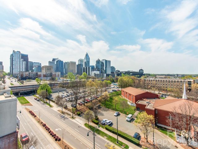 718 W Trade Street 414, Charlotte, NC 28202