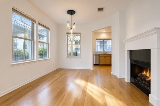 1011 Brodie ST 32, Austin, TX 78704