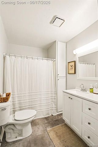 651 S Elm Street, Lapeer, MI 48446