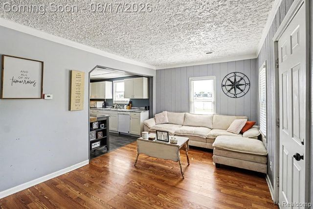 651 S Elm Street, Lapeer, MI 48446