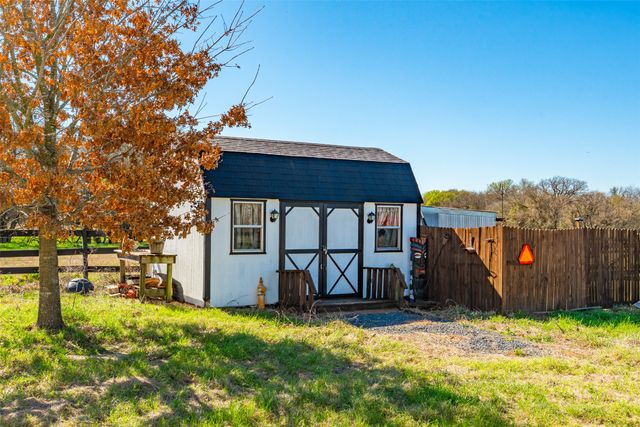 181 Private Road 125, Whitney, TX 76692