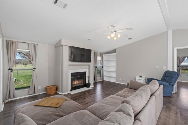 181 Private Road 125, Whitney, TX 76692