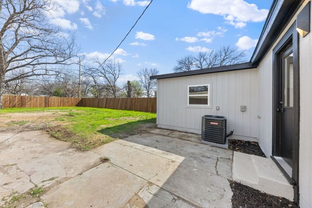 534 NE 23rd Street, Grand Prairie, TX 75050
