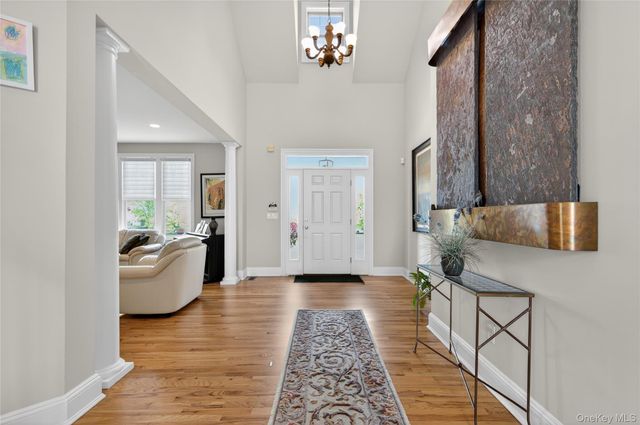 62 Pembroke Drive, Glen Cove, NY 11542