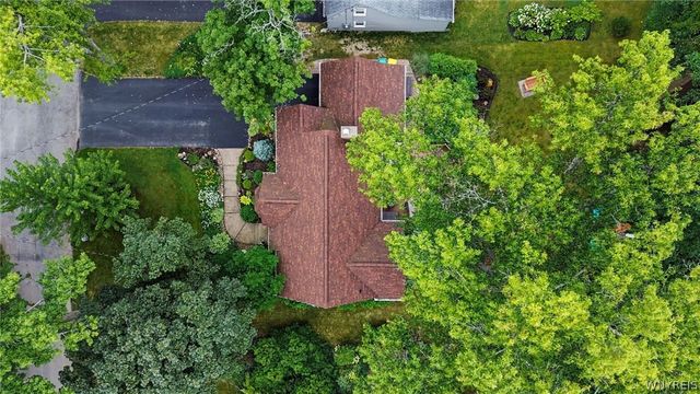 38 Lombardy Lane, Hamburg, NY 14075