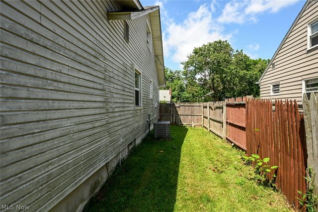 1253 Dietz Avenue, Akron, OH 44301