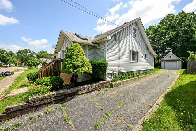 1253 Dietz Avenue, Akron, OH 44301
