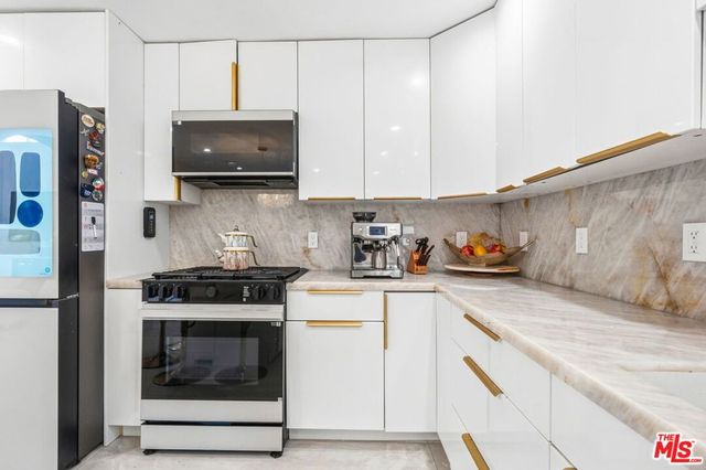 24812 Pitcairn Way, Torrance, CA 90505