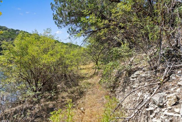 18825 Hidden Ridge PL, Jonestown, TX 78645